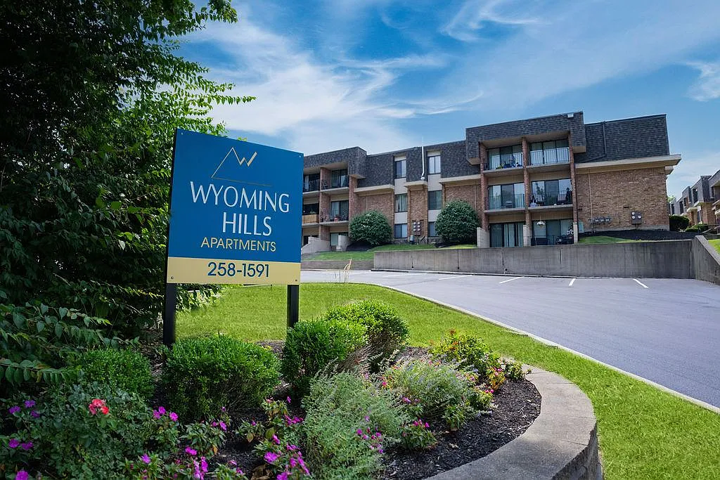 Wyoming Hills — Photo 2