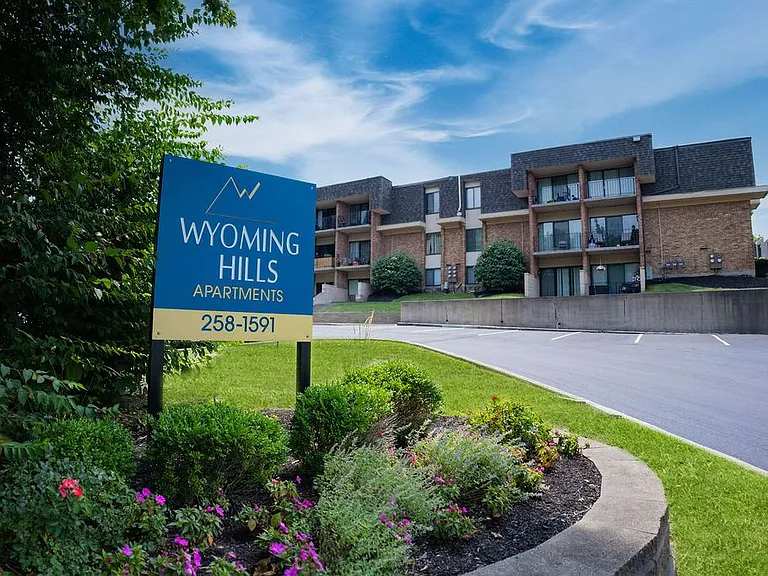Wyoming Hills — Photo 2