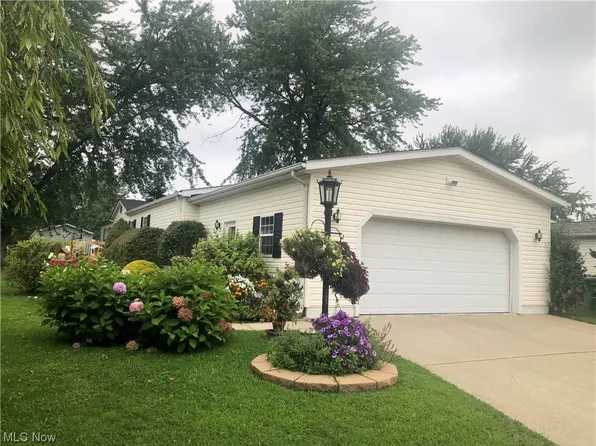 1555 Birdie Ln, Painesville, OH 44077