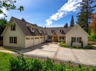 13705 Knaus Rd, Lake Oswego, OR 97034
