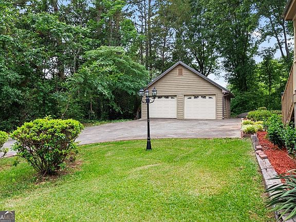 5th image of 104 Wilder Dr