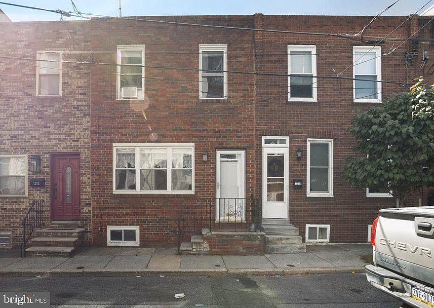 1st image of 1214 Latona St