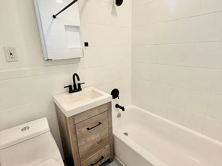 1512 N Glendale Blvd — Photo 10
