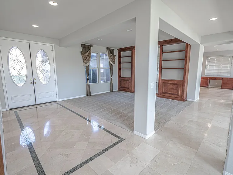 41032 Woodshire Dr — Photo 3