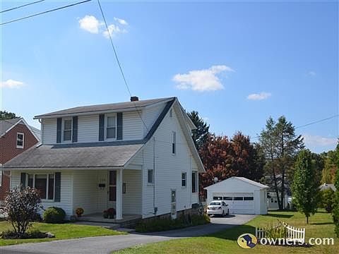 A lovely 2-story, 3 bedroom home w/central air and 2 car garage