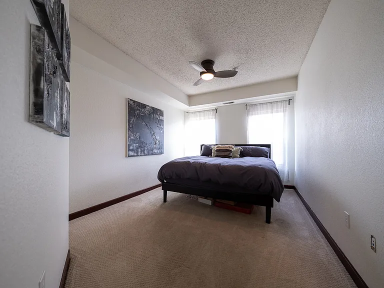310 E 18th St #202 — Photo 8