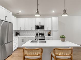 The Lowe, Savannah, GA 31401