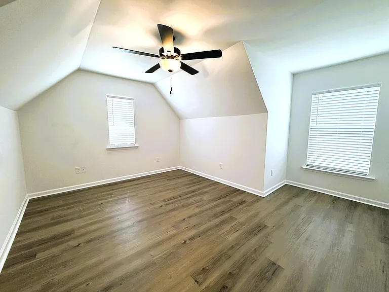 3734 Meadow Vista Ln — Photo 27