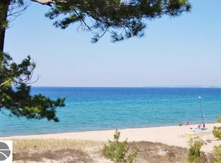 14 South Bch, Glen Arbor, MI 49636