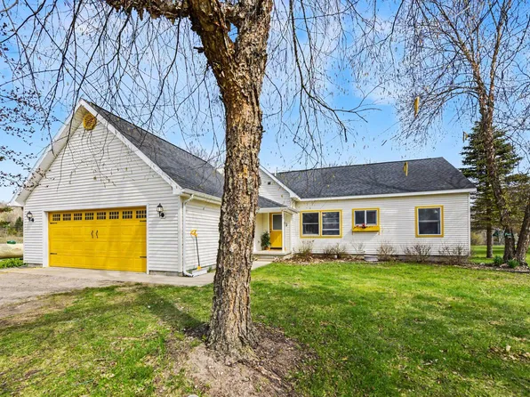 2475 School Creek Ln, Boyne Falls, MI 49713
