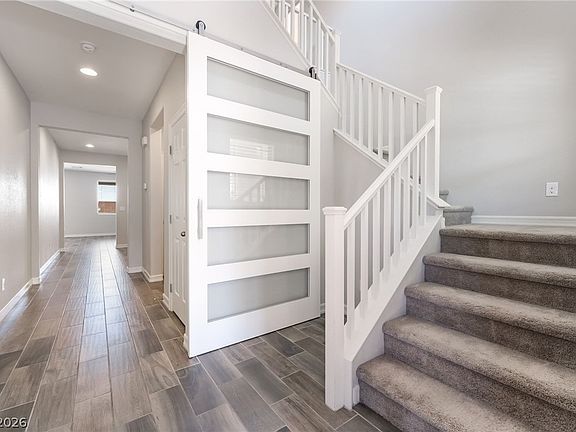 3rd image of 8318 Timberline Grove Ave