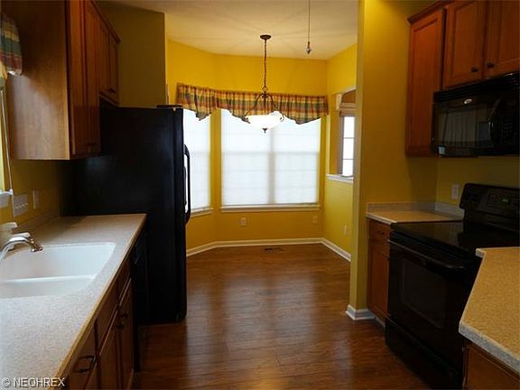 5th image of 10905 Crossings Dr