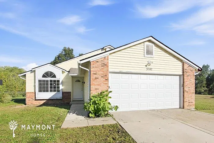 3 bed, 2.0 bath, 1690 sqft, $1,855 — Photo 1