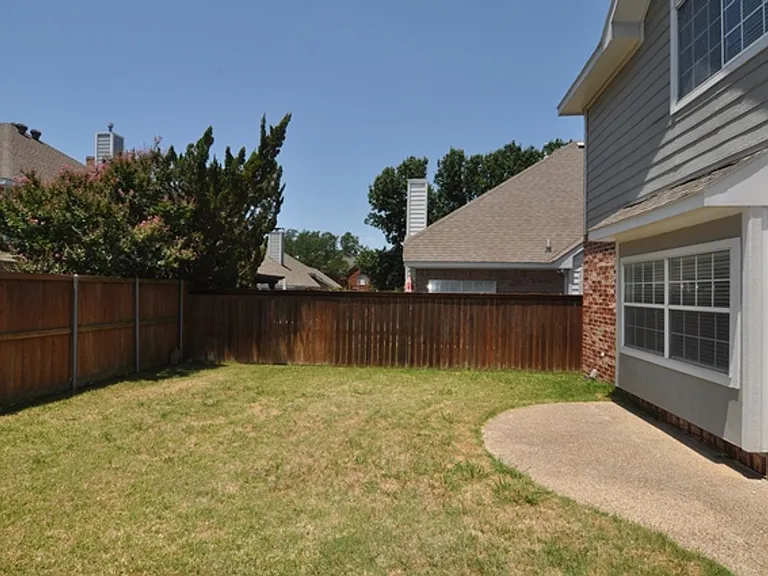 3724 Woodshadow Ln — Photo 31