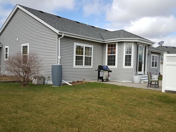 2nd image of W203N17312 Francis Dr