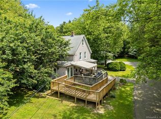 109 Shore Rd, Waterford, CT 06385