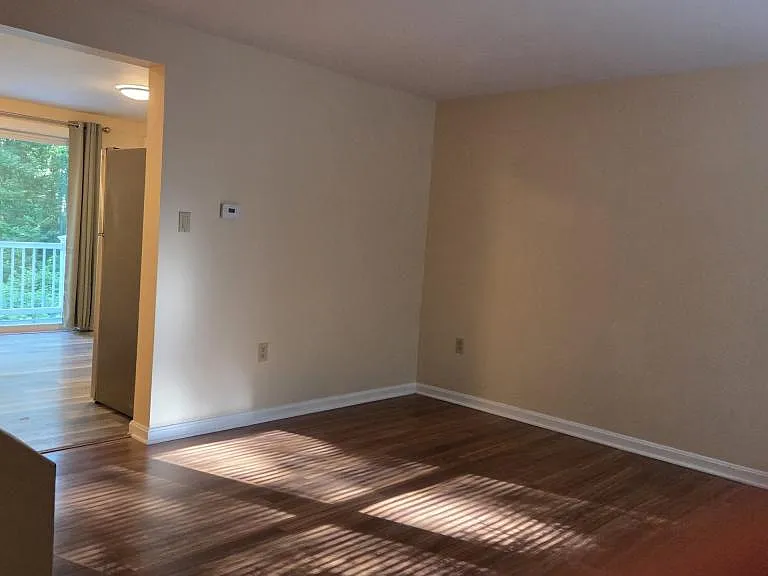 27 N Main St #7 — Photo 6