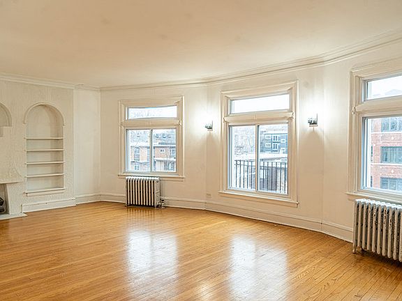 5th image of 7355 N Winchester Ave APT 2