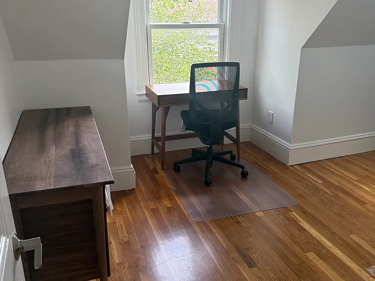 96 Munroe St #2 — Photo 36