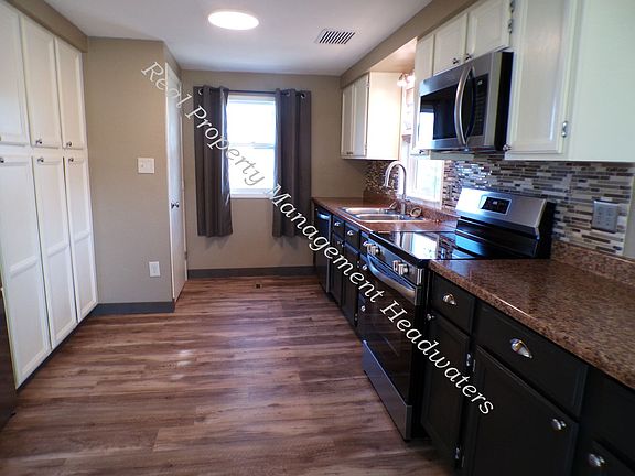 2nd image of 2331 National Ave