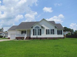 317 Primrose Ln, Winterville, NC 28590
