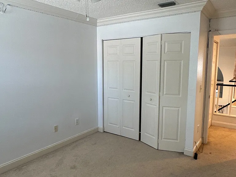 10894 Old Bridgeport Ln — Photo 37