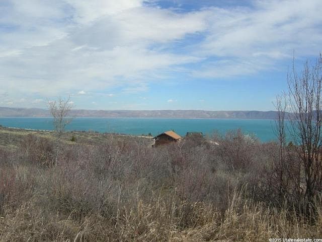 1st image of 696 Hickock Dr
