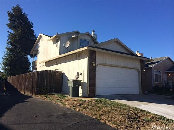3rd image of 184 Creekside Cir
