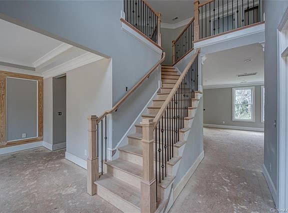 3rd image of 2841 Scarborough Ct