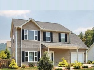 24 Scottish Cir, Asheville, NC 28803