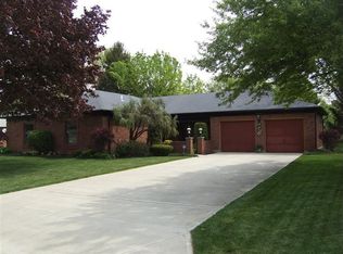 6865 Marjean Dr, Tipp City, OH 45371