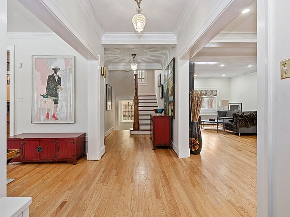 3rd image of 7030 S Euclid Ave