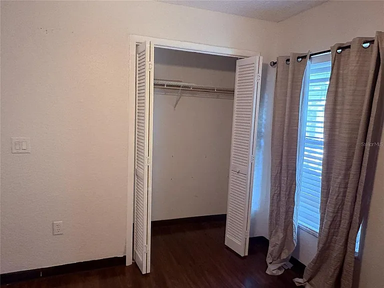 7330 Fairwood Ave — Photo 15