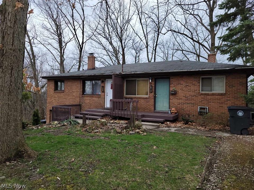 1st image of 120-122 The Brooklands Ave