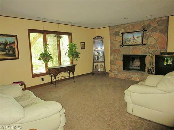 3rd image of 22397 Rock Creek Cir