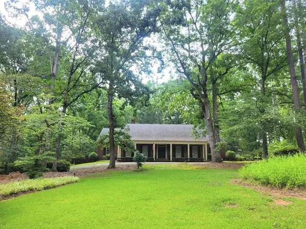 138 Amherst Dr, Greenwood, SC 29649