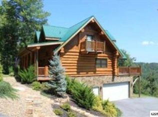 648 Kings Way, Gatlinburg, TN 37738