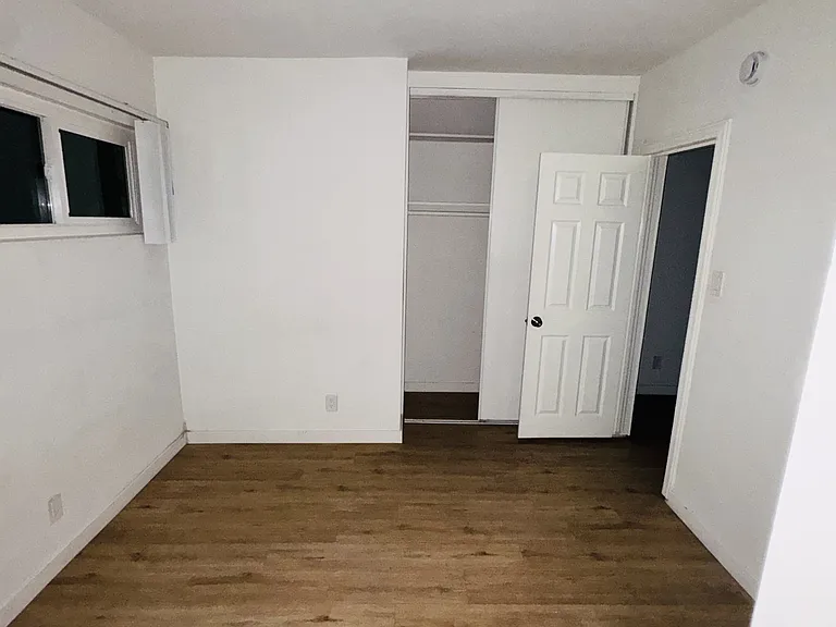 6248 Woodman Ave #17 — Photo 4
