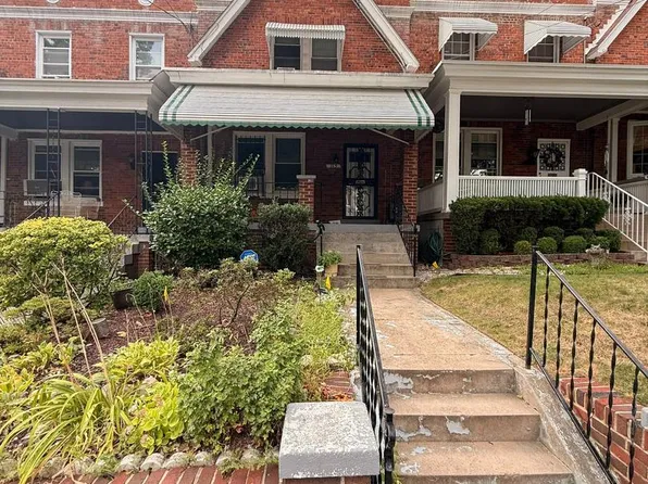 115 Longfellow St NW, Washington, DC 20011