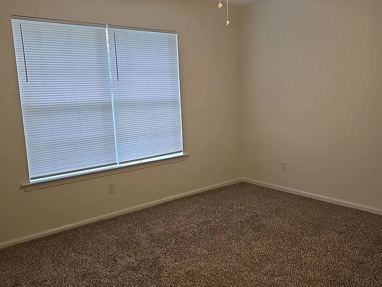 9826B Whitfield Avenue Ext — Photo 11