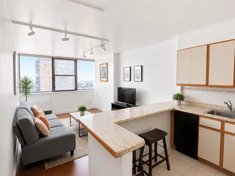 270 Luis M Marin Blvd #13R