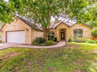 141 Broadmoor St, Meadowlakes, TX 78654