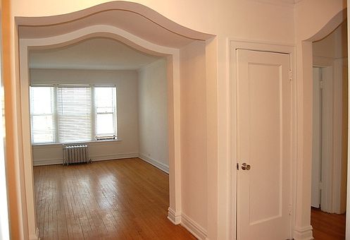 3rd image of 1608 W Granville Ave #3