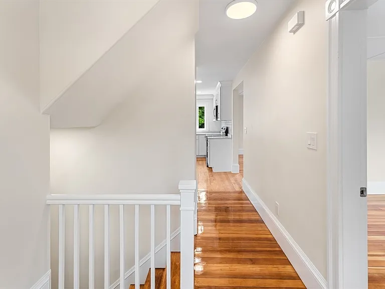 29 Sylvan St #2 — Photo 17