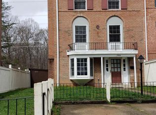 7906 Central Park Cir, Alexandria, VA 22309