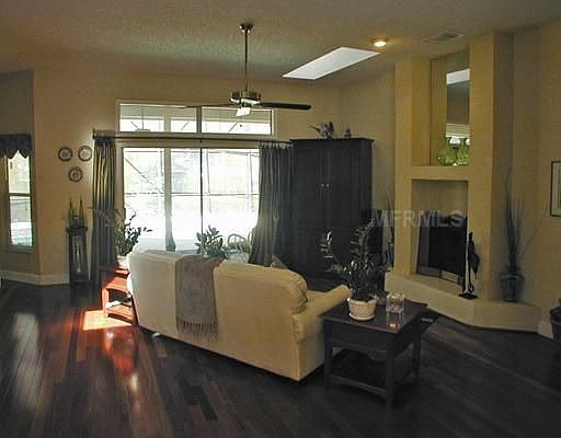 5th image of 1480 Deer Lake Cir