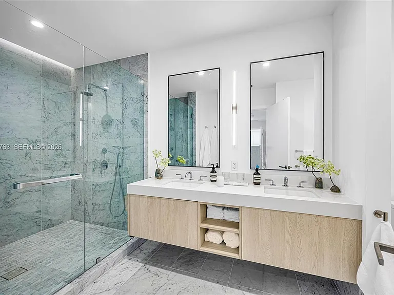 9201 E Bay Harbor Dr #Penthouse 809 — Photo 54
