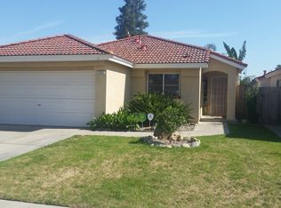 4245 W Cambridge Ave, Fresno, CA 93722