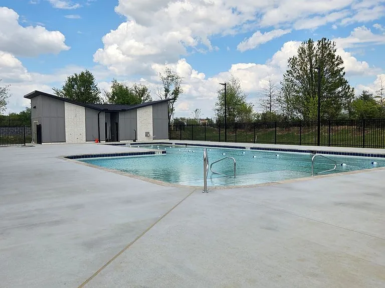 1102 Emilia Ave — Photo 19