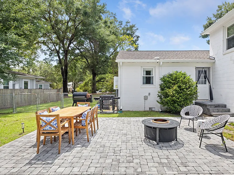 1126 Pleasant Pines Rd — Photo 45
